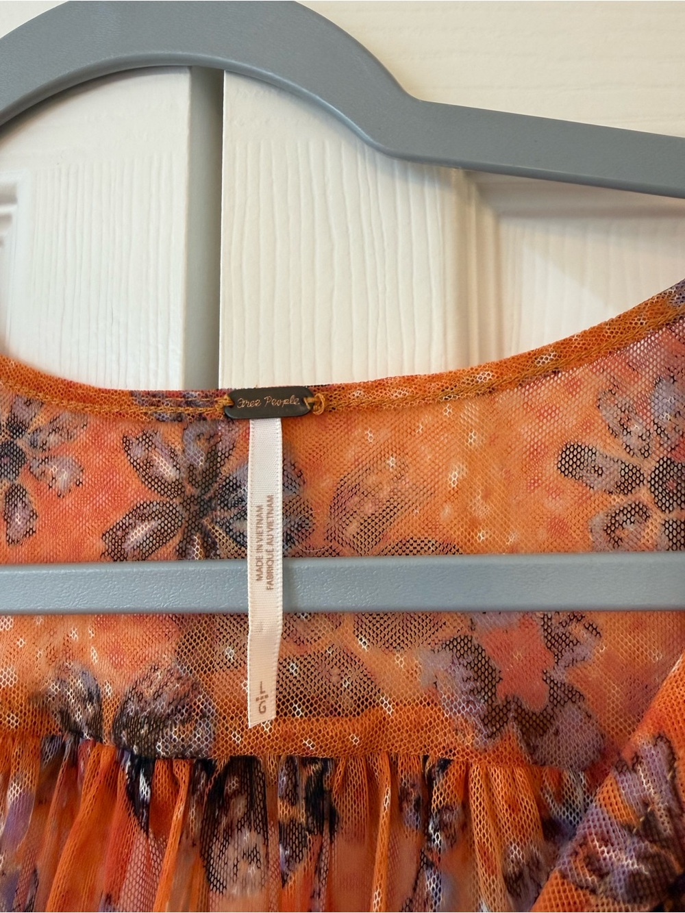 Free People Making Me Smile Orange Floral Crop Top L - Picture 3 of 5